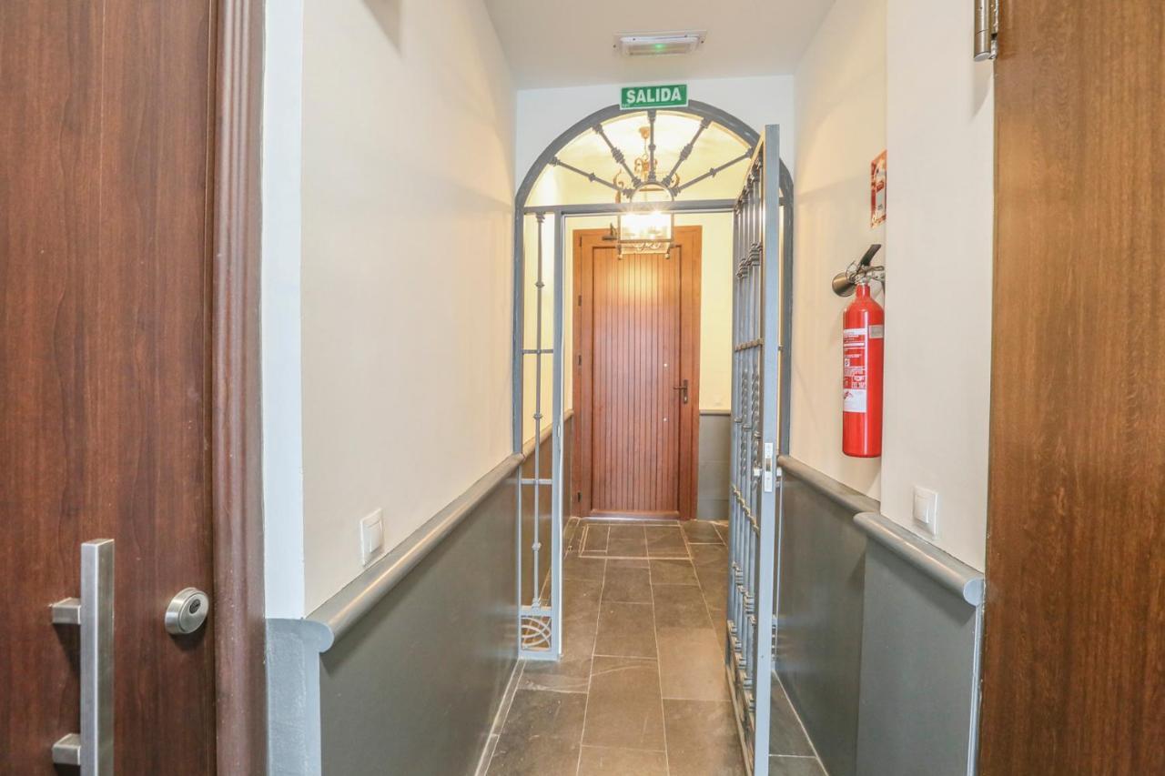 Apartamento Alfareria Севилья Экстерьер фото